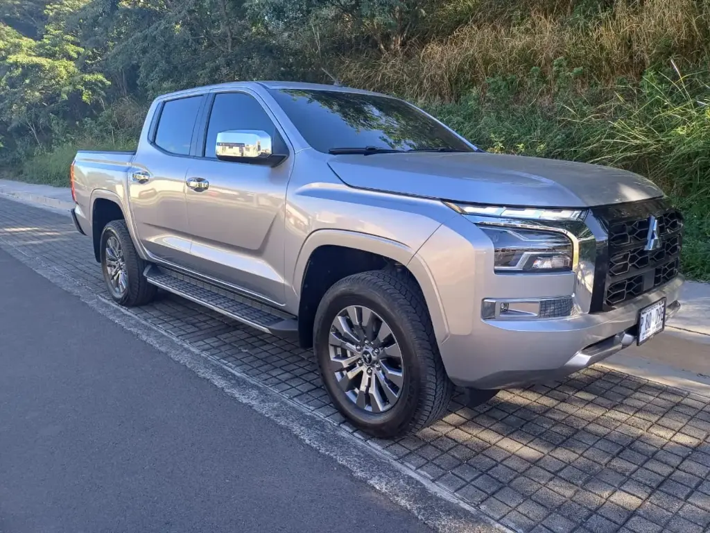 Mitsubishi Sportero 2025