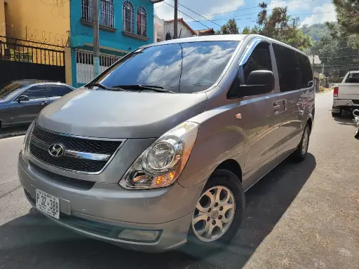 Hyundai H1 12 personas 2014